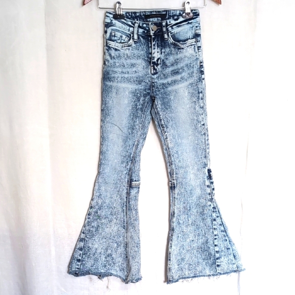 Flying Monkey High Rise Super Flare Stonewashed Jeans Size 23 - Picture 1 of 7